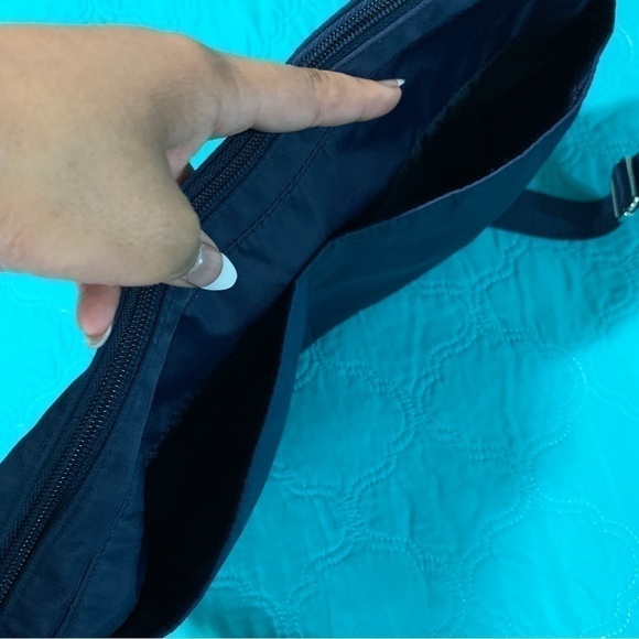 NAUTICA - NWT Crossbody Bag - Picture 4 of 9